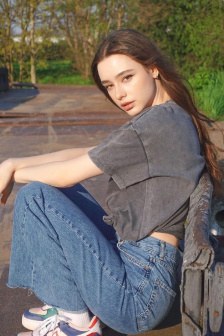 《性奴岛》未删减